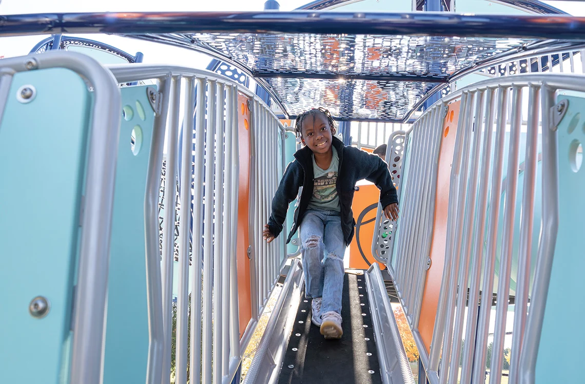 360-loop-climber-display1