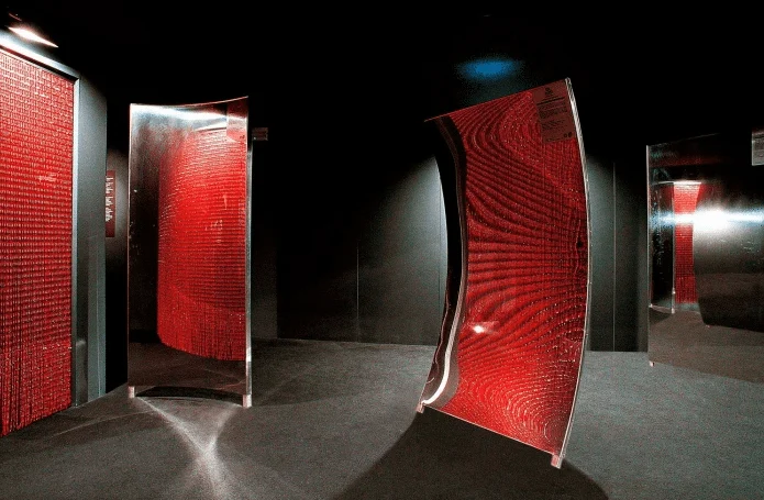 Deforming Mirrors - image 02